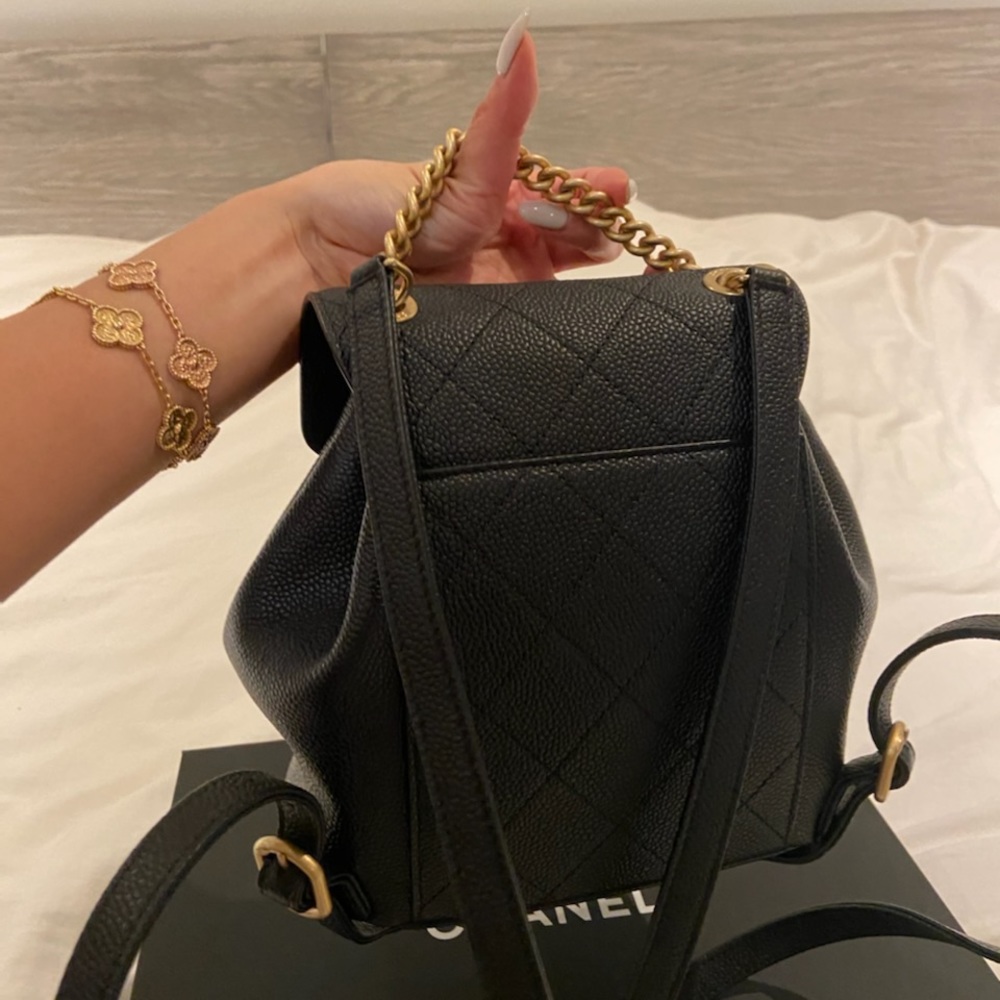 Auth Chanel Parisian Journey caviar gold backpack - Picture 5 of 13